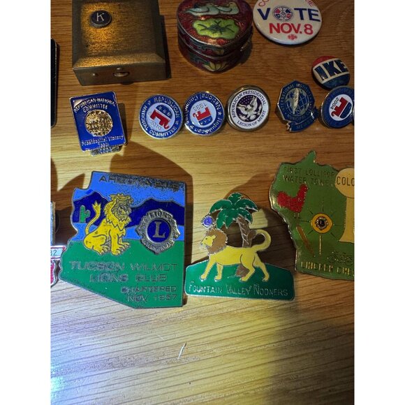 Vintage Estate Junk Drawer Lot - Picture 5 of 9